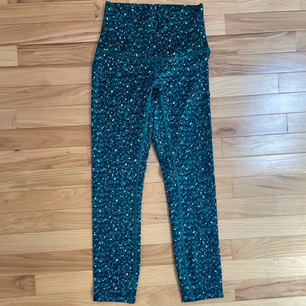 Wunder Under size 4